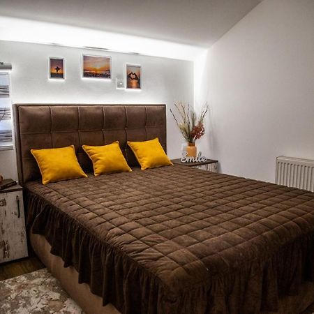 Smile Apartman Pirot Kültér fotó