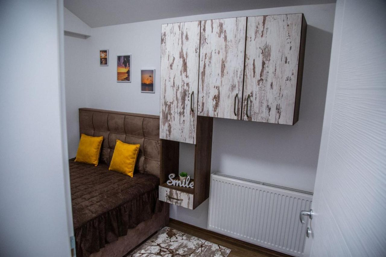 Smile Apartman Pirot Kültér fotó