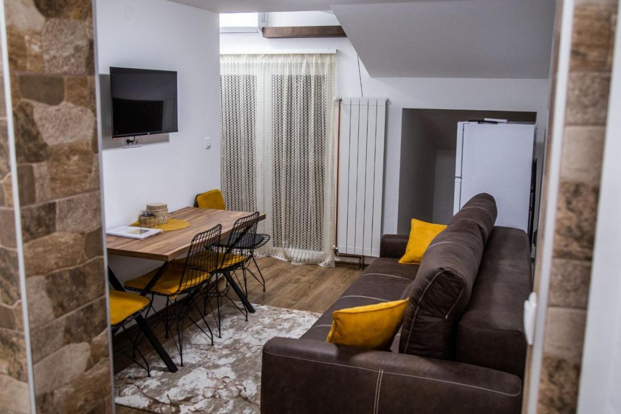 Smile Apartman Pirot Kültér fotó
